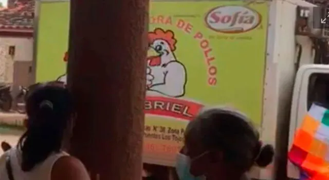 El transporte de vacunas en un frigorífico avícola generó polémica en Bolivia.