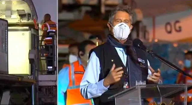 Presidente Sagasti en el Aeropuerto Jorge Chávez durante el durante el ingreso de las 300 mil vacunas de Sinopharm.