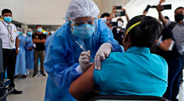 En el segundo día de vacunación el Perú alcanzará los 25 000 vacunados, aseguró el presidente Francisco Sagasti.