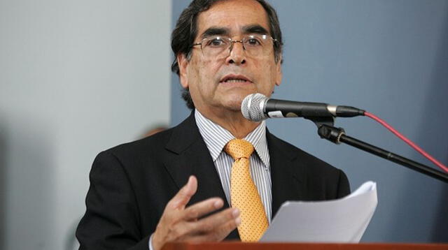 Óscar Ugarte juramentará como ministro de Salud