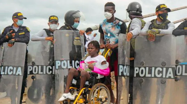 El Gobierno de Jair Bolsonaro autorizó este jueves el uso de las Fuerzas Armadas en la frontera entre Brasil y Perú. | Foto: Radio Madre de Dios / AFP
