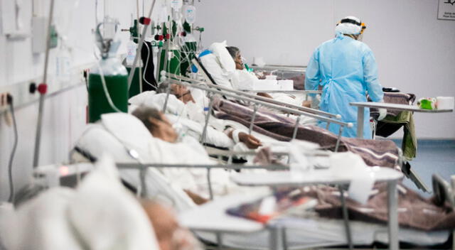 Pacientes con coronavirus internados en el hospital temporal Augusto Salaverry La Victoria, Chiclayo