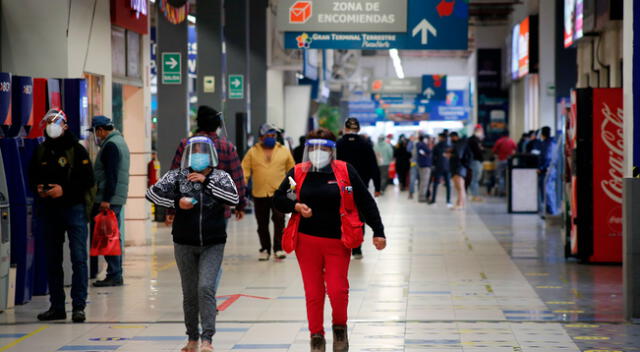 Los pasajeros que viajen más de 5 horas deberán presentar una prueba molecular o de antígenos.