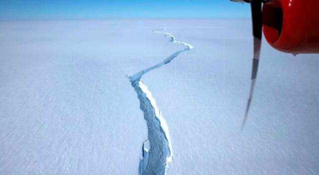 Iceberg se desprende y genera atención en el mundo científico.