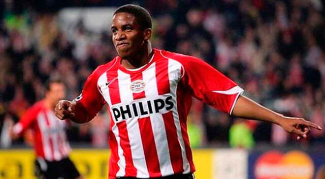 Jefferson Farfán jugó 4 temporadas en el PSV.