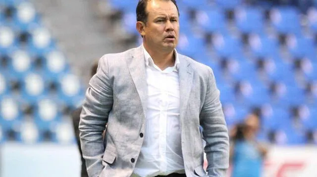 Juan Reynoso no se marea con las ocho victorias del Cruz Azul.