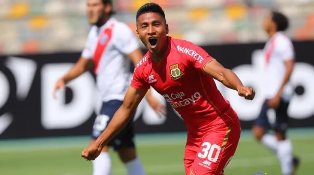 Rojas celebra efusivamente su gol  y que al final sello la victoria de Huancayo 1-0 ante Municipal.