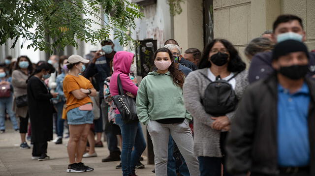 Este domingo 14 de marzo, el Ministerio de Salud de Chile (Minsal) reportó 5.734 infecciones de COVID-19.