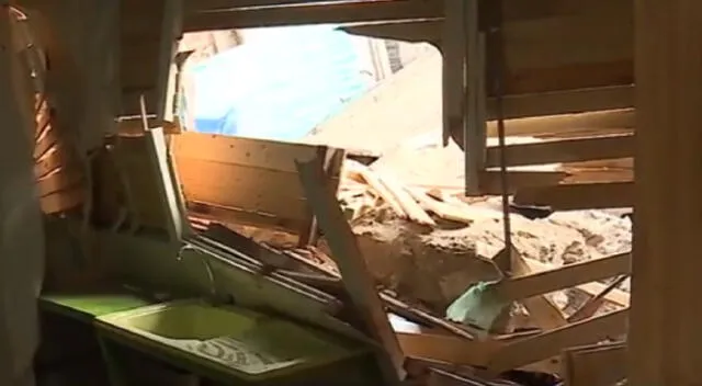 mujer denuncia a sus vecinos por no responsabilizarse del derrumbe que destrozó su casa