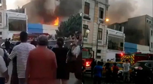 Reportan incendio frente a la Plaza Italia