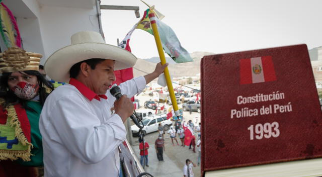 Pedro Castillo buscará la opinión del pueblo peruano para cambio de Cosntitución.