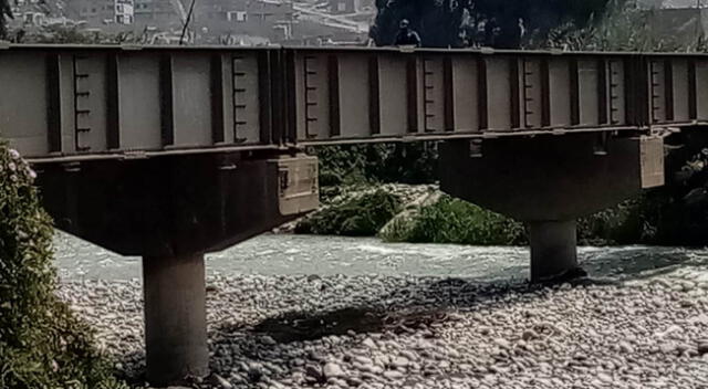 El cuerpo de un hombre fue encontrado dentro del río Rímac, en la zona de Huachipa.