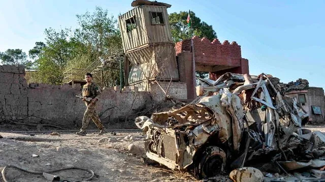 Atentado en Afganistán: al menos 14 muertos y 90 heridos deja explosión de coche bomba.