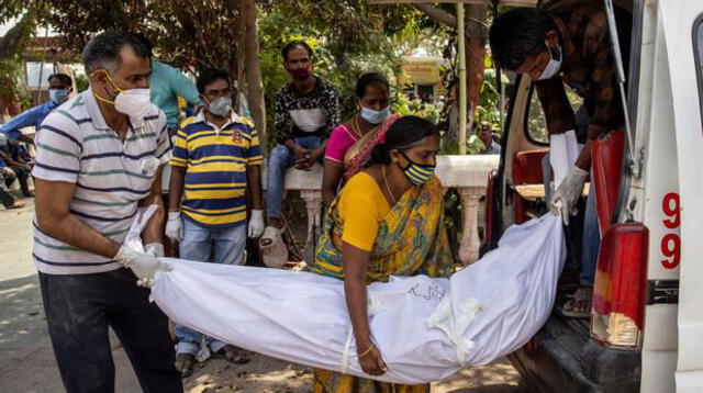 India registró este domingo un nuevo récord con mas de 3.680 muertos por coronavirus en solo 24 horas.