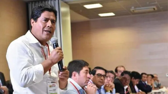 El alcalde de Chota, Werner Cabrera, destacó la labor de los periodistas que dirigieron el debate presidencial en Cajamarca con profesionalismo y objetividad..