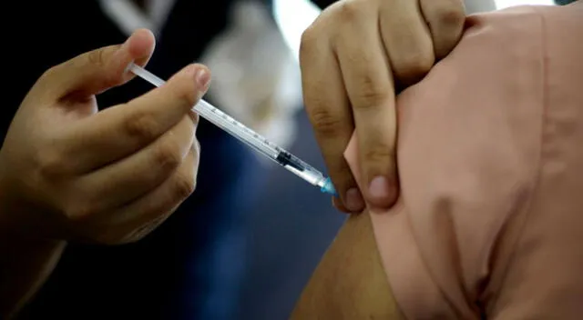Perú recibirá 700 mil dosis de la vacuna de Pfizer