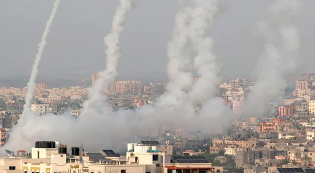 Hamas lanzó cohetes para forzar la retirada de la fuerza policial israelí.