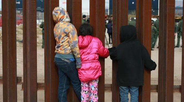 “Es desgarrador encontrar niños tan pequeños que se las arreglan solos en medio de la nada”, sostuvo Austin L. Skero II, agente de patrulla en jefe del sector de Del Rio, en un comunicado.