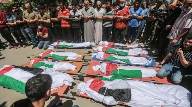 Diez miembros de una familia palestina mueren en el bombardeo israelí a un campo de refugiados