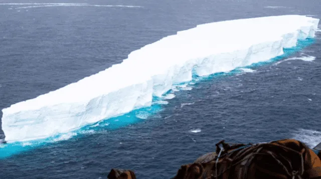 El iceberg A-76 es ahora la pieza de hielo más grande registrada en todo el mundo.