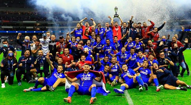 Cruz Azul es el nuevo campeón del fútbol mexicano, con la presencia de los peruanos Juan Reynoso y Yoshimar Yotún.