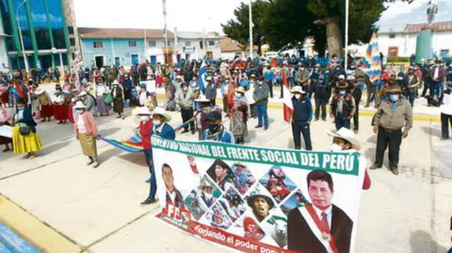 Pobladores de Chupa, Azángaro, mostraron su rechazo contra Fuerza Popular por solicitudes de nulidad.