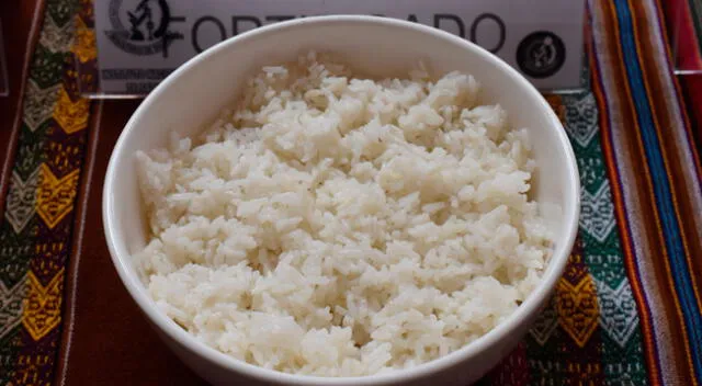 ¿Se debe lavar el arroz antes de cocinarlo?