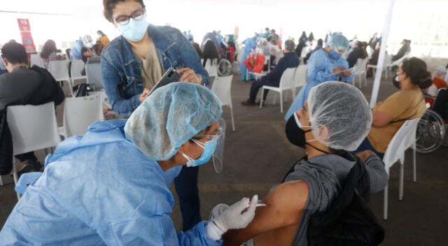 Casi 2 millones de peruanos ya recibieron la vacuna contra la COVID-19.