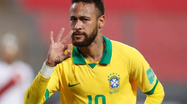 Por las Eliminatorias al Mundial de Qatar Neymar anotó tres a Perú.