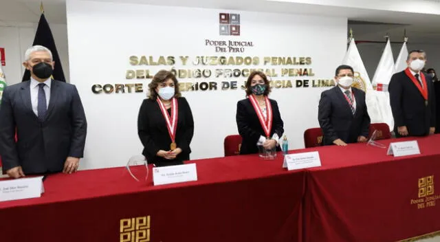 La presidenta del Poder Judicial, Elvia Barrios Alvarado, puso en vigencia el Nuevo Código Procesal Penal (NCPP) en la Corte Superior de Lima