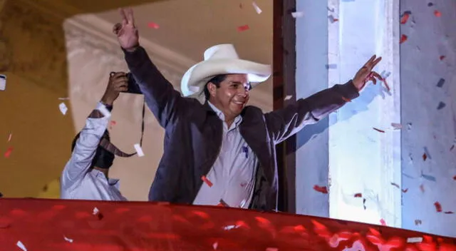 Pedro Castillo acepta juramentar como presidente