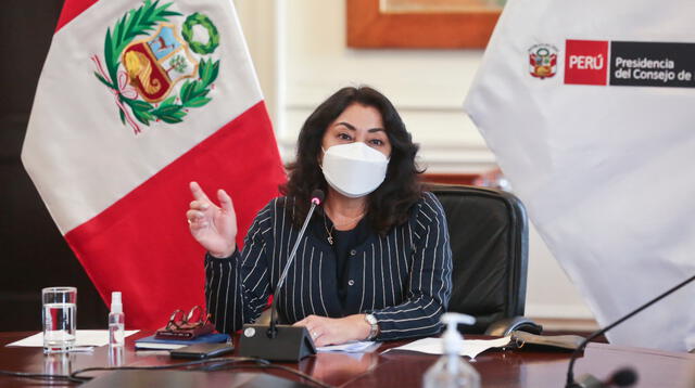 Violeta Bermúdez se refirió a la moción de censura que presentaron el último viernes en el Congreso de la República.