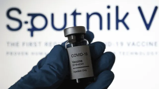 Vacuna rusa Sputnik V protege contra todas las variantes del COVID-19, asegura su creador