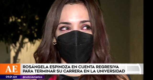 Rosángela Espinoza se conmueva a pocas horas de graduarse la universidad
