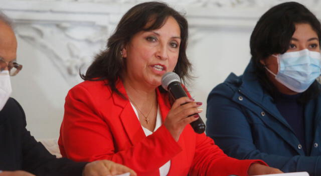 Dina Boluarte pide a las autoridades investigar el ataque que recibió Sacarías Meneses por parte del grupo radical La Resistencia.