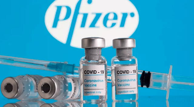 Pfizer sostiene que es "probable" que una tercera dosis "pueda ser necesaria dentro de los 6 a 12 meses posteriores a la vacunación completa".