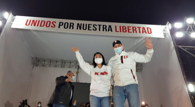 Keiko Fujimori sigue asegurando que hubo fraude en elecciones 2021 pese a que organismos y observadores internacionales la desmienten.