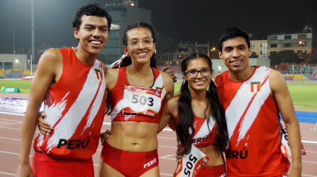 Medallistas peruanos en 4 x 400 mixto.