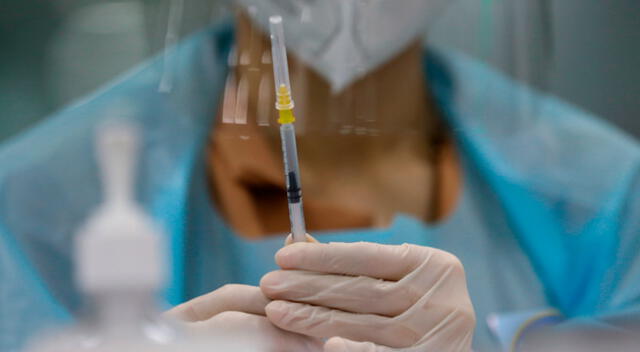 Tailandia dio pésame a la enfermera por su entrega para salvar vidas en pandemia.