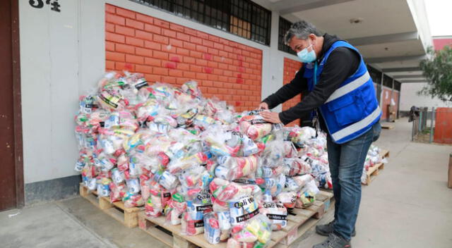 Según la comuna, hasta la fecha ya vienen entregando más de 152 toneladas de alimentos.