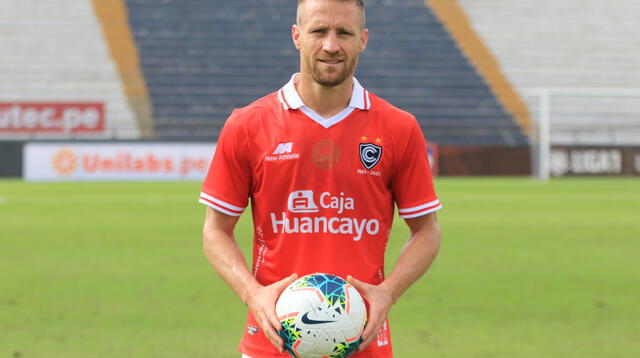 Daniel Carando es un goleador por excelencia al marcar tres goles en su debut con Cienciano frente al Boys.