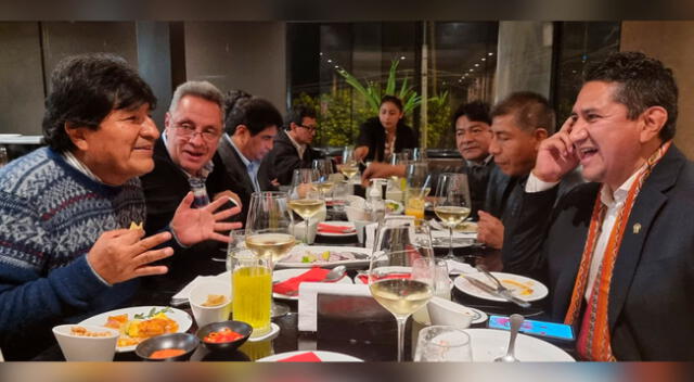 Vladimir Cerrón es cuestionado por usuarios en las redes sociales por invitar a Evo Morales a cenar en restaurante cinco estrellas.