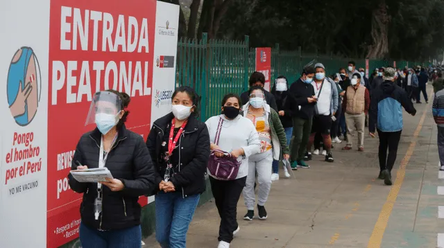 Ciudadanos de Lima y Callao confían en la vacuna contra el COVID-19.