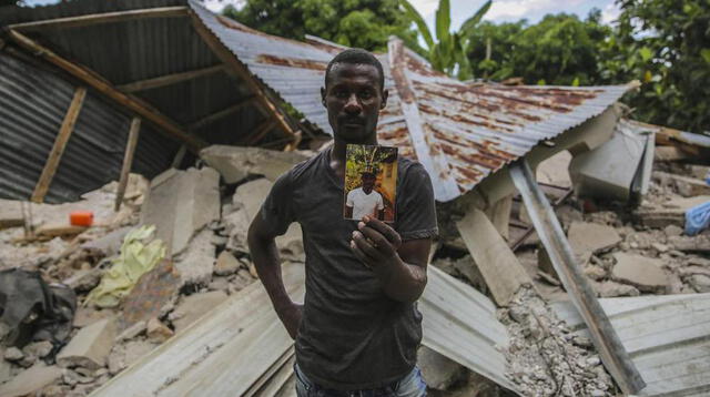 Hasta el momento el terremoto de magnitud de 7,2 que sacudió el suroeste de Haití va dejando 1.941 fallecidos y más de 9.000 heridos