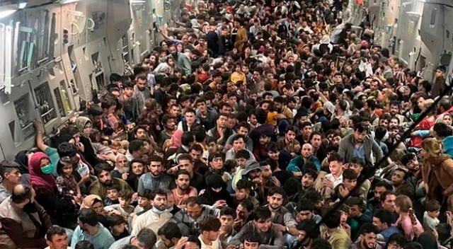 Alrededor de 640 refugiados lograron salir de Kabul, dijo un funcionario de defensa estadounidense.