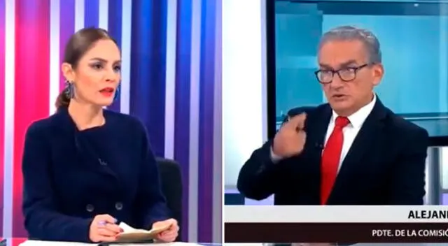 Mávila Huertas y Alejandro Aguinaga en entrevista.