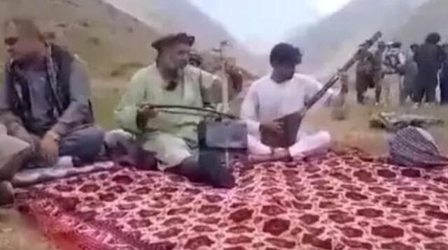 Talibanes matan a tiros a un cantante folk con el que habían tomado el té antes. Foto: Twitter