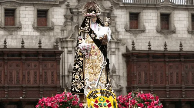 Homenajea a Santa Rosa de Lima con los mejores poemas.