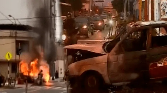 Auto se incendia en medio de la vía pública