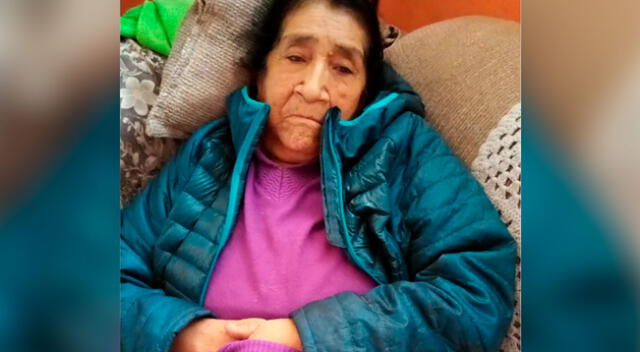 Doña Exaltación Barrientos Flores, de 82 años, espera cobrar su bono desde noviembre del año pasado.
